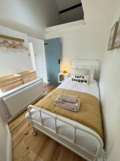 Tree Hill Cottage, Sleeps 3, Stratton, Bude - Stratton - 7