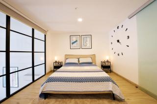Casco Viejo 1BR Loft - Rooftop Pool Gym & Balcony - 9