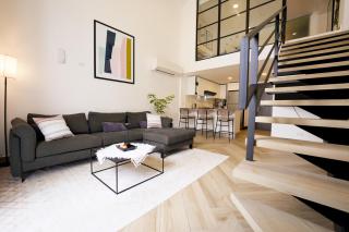 Casco Viejo 1BR Loft - Rooftop Pool Gym & Balcony - 1