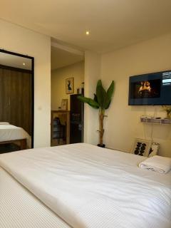 Appartement Chic et lumineux, à Cocody, Vallon, Abidjan - 1