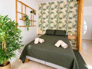 Bamboo Cosy - 7