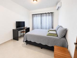 Quarto privado com banheiro compartilhado - 2