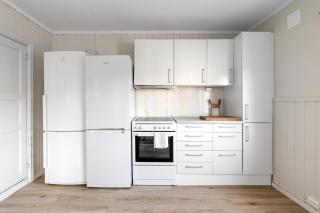 5-Bedroom Family Home Apartment - 6