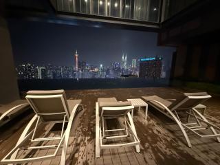 Lucentia Residence Rooftop Swimming pool By Luna Home - 2
