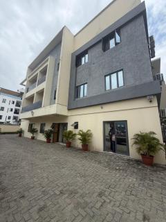 Max Jasper - Elegant 1-Bedroom Apartment in Lekki - 2
