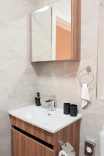 Modern Two Bedroom Apartment in San Gwann - 5