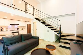 Casco Viejo 1BR Loft - Rooftop Pool Gym & Balcony - 7