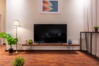 1201 Charming 3BR w Patio, Zamalek - 4