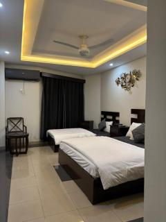 Sapphire Stays Hotel & Restaurant Peshawar - 2