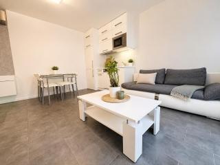 Central Seven Apartman - Free Parking - 9