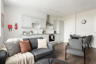 Modern 1 Bedroom Apartment in York with Parking - 3