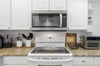 Gulf Front Condo w Pool Tennis Courts & more - Fort Walton Beach - 8
