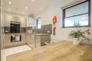 Super Central Cambridge Flat For Up To 4 People - 2