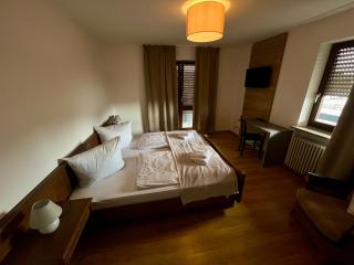 Gasthof Dorfwirt Fridolfing - 8
