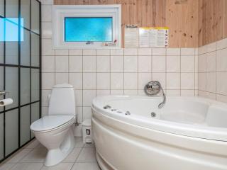 4 star holiday home in Glesborg - 9