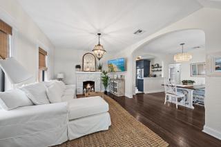 Casa Sunshine - Mediterranean Style Meets Cabana Life - 9