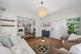 Casa Sunshine - Mediterranean Style Meets Cabana Life - 6