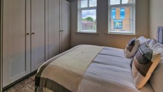Heatherfield Skylight Abode - 5