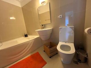 Mountain Oasis 2BR 2 Bath Balcony & Free Garage - 5