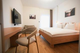 Gostilna Hrast Rooms & Apartments - 1