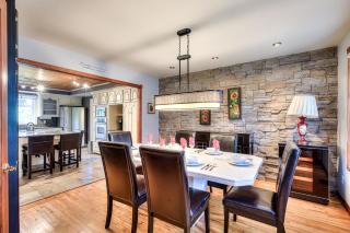 Beautiful 3-BR in Brossard for Relaxation & Style - 4