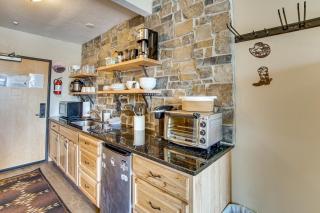 Cedar Breaks Lodge - Studio Suite | Sleeps 4 - 1
