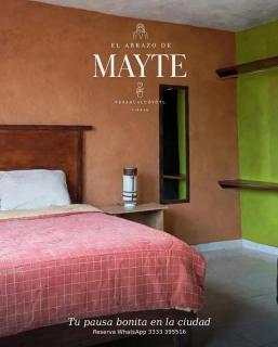 el abrazo de MAYTE - 0