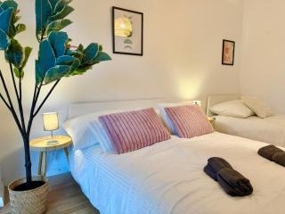 Stylish Apartment with Balcony near Vienna - 2