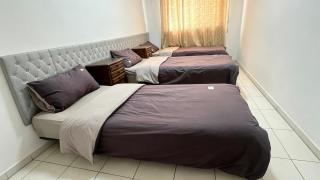 Happy hostel - 1