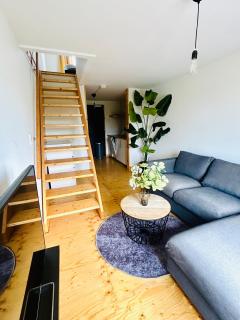 CHEV STUDIO - b - 4