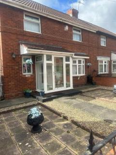 2 Bed Stylish & Confy home - 8