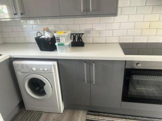 2 Bed Stylish & Confy home - 6