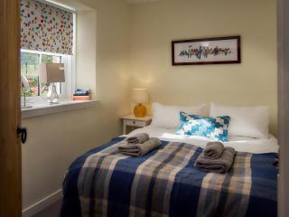 Mauldslie Hill Cottage - Sleeps 6 and Pet Friendly - 7