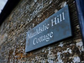 Mauldslie Hill Cottage - Sleeps 6 and Pet Friendly - 2
