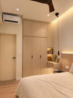 Warm Modern Luxe at Skyline KL TRX Pudu KLCC 1 min to LRT Pudu - 5