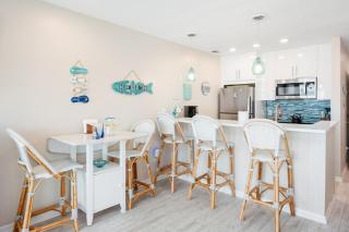 Coastal Serenity 108 Beachfront Condo Near Downtown - 8