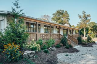 Sommer House Inn-Meadow Room - 9