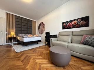 Isartor Rooms - SHARED BATHROOM - 2