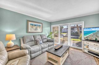 Dans Florida Condos Ocean Sands at Runaway Bay - 4
