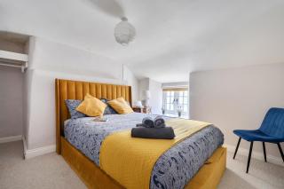 4-Bed Cottage - Pets with Garden & Wood Burner - 8
