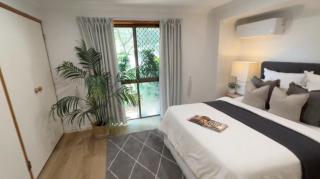 Ivory Harbour Suites - 5