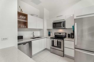 AL318 -Resort Pool-Beach Tennis court- 2BR condo-Close to Palm Beach - 1