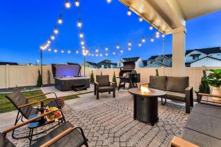 Sleeps 16 Hot Tub Game Garage - 0