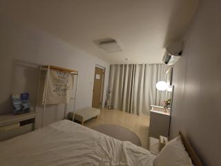 3BR Home near Airport Families & Groups welcome - 8