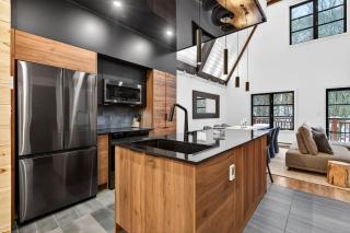 NEW! Ski-in/Out Pedestrian Village + Swimming Pool - 5