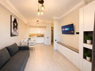 OASIS, Charming 1BD apartment with living room - 9