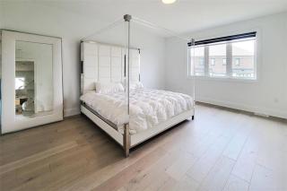 Luxury Oakville Home 4BR Contemporary Design - 5