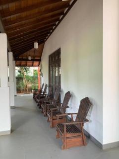 Anatha holiday bungalow - 1