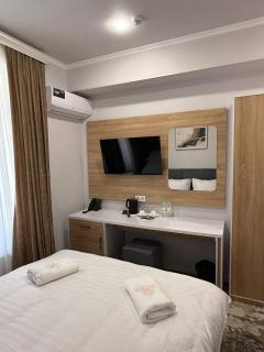 Javoxir Hotel - 1