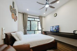 The whole house has 6 airy rooms - Enthusiastic host - 1